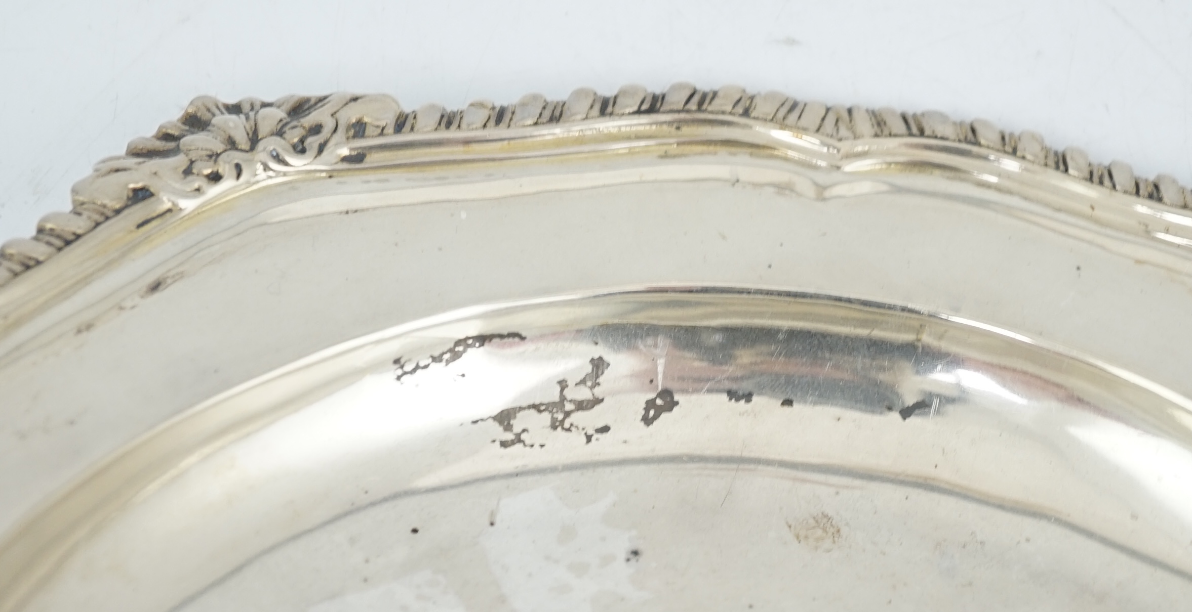 A George III silver soup plate, by Parker & Wakelin